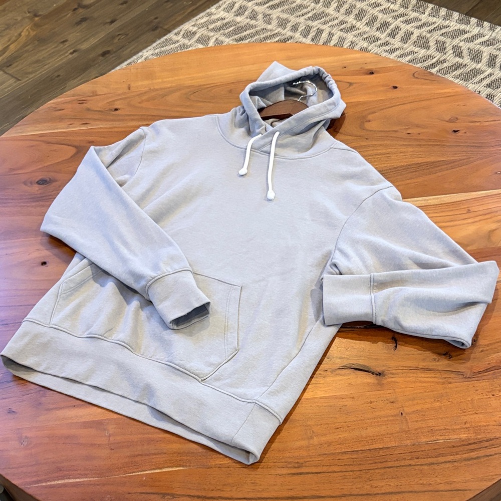 🙌 Used like new men’s hoodie